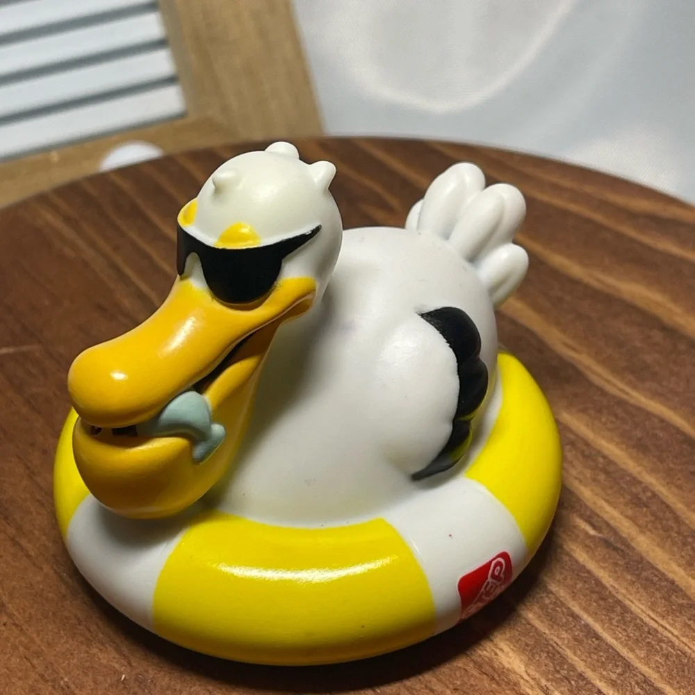 Step2 Cool Pelican Water Table Toy Figure with Sunglasses & Fish – 2021